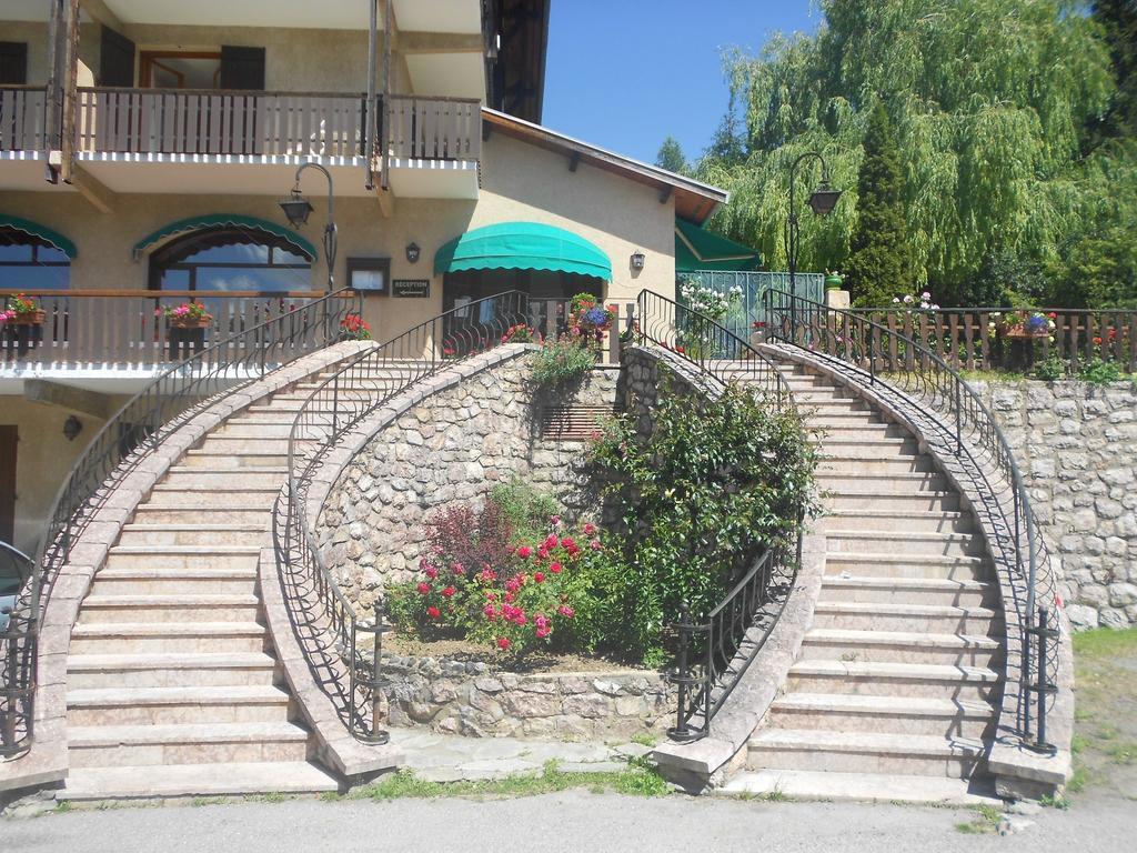 Hotel Les Barnieres Гийестр Экстерьер фото